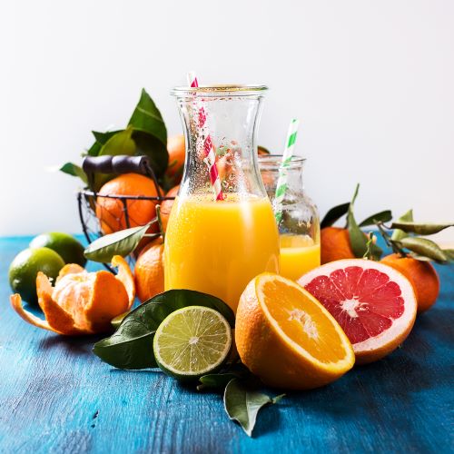 Stock Photos: Citrusové plody ze Shutterstock.com Léky a citrusy se někdy neslučují. Ovoce ovlivňuje účinnost léků
