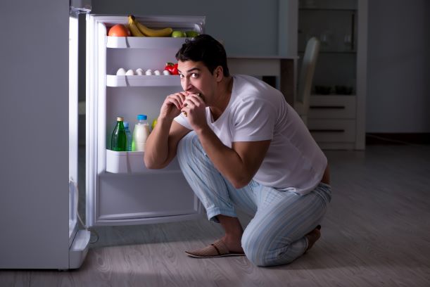 Mějte své nezdravé chutě pod kontrolou. Přejídání emoce nevyřeší